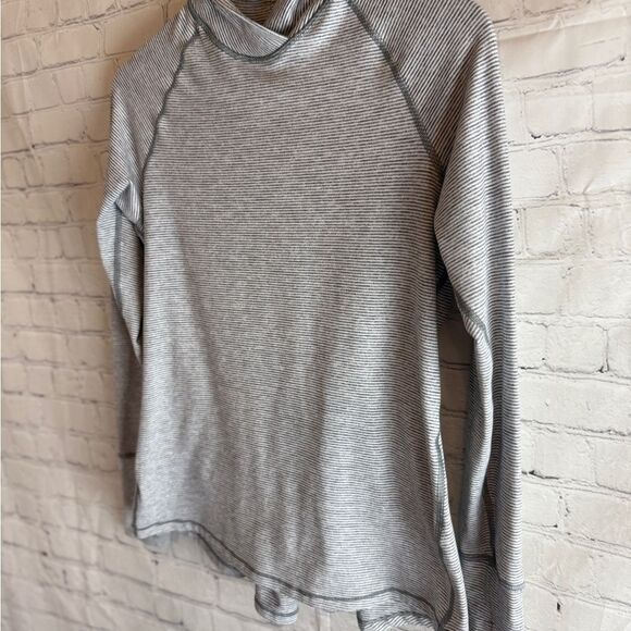 Lululemon Warm Your cored Stripped Long Sleeve Top Size Medium - Picture 4 of 11